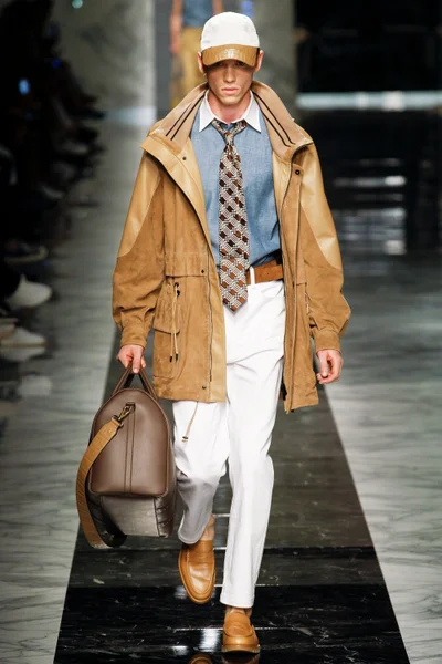 Look 1